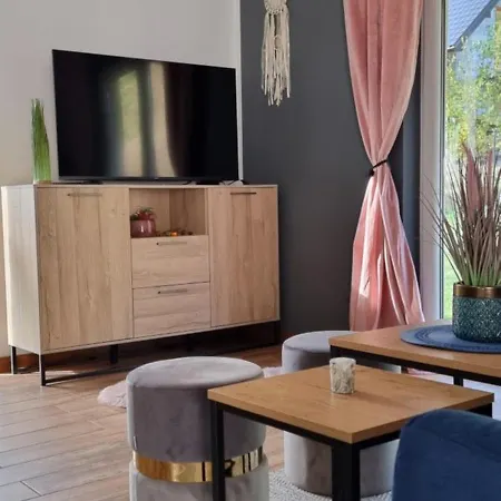 Pod Lasem Gorce Z Kominkiem I Jacuzzi Holiday home *