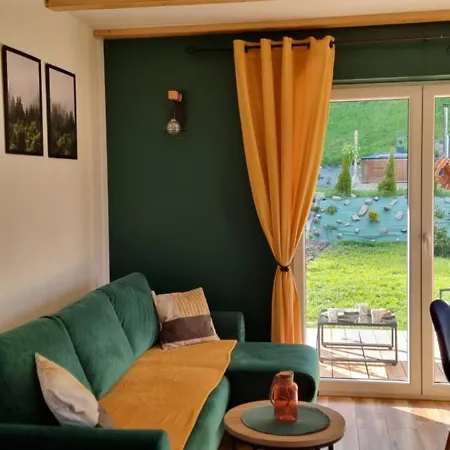 Pod Lasem Gorce Z Kominkiem I Jacuzzi Holiday home