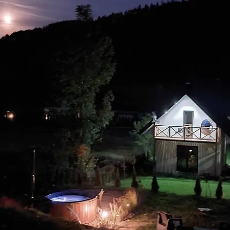 Holiday home Pod Lasem Gorce Z Kominkiem I Jacuzzi Ochotnica Dolna